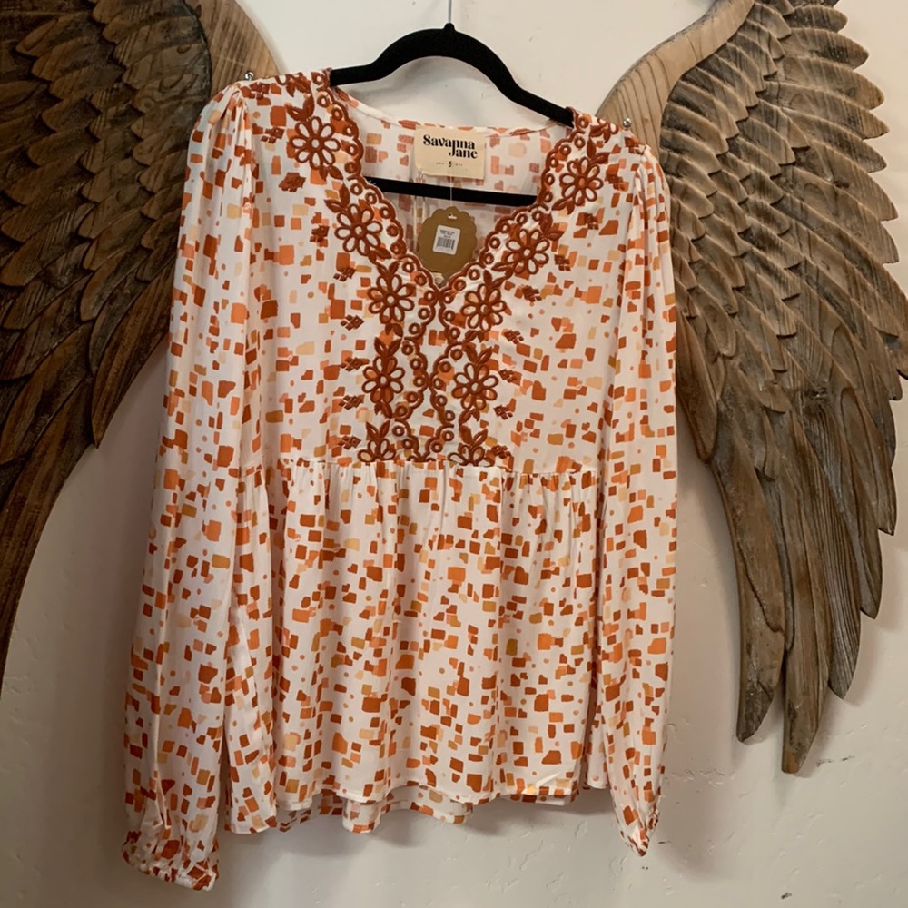 NWT Savanna Jane blouse with embroidery